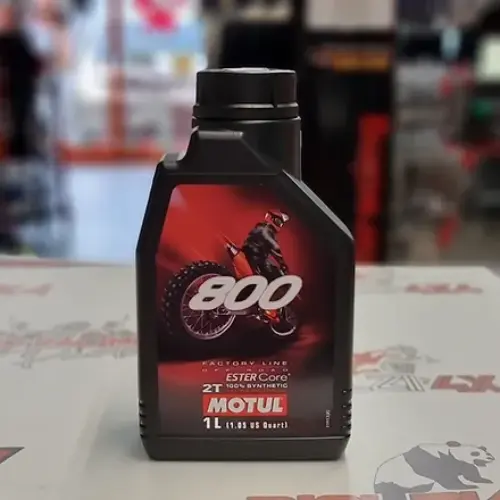 MOTUL 800 FACTORY LINE ROAD RACING 2T